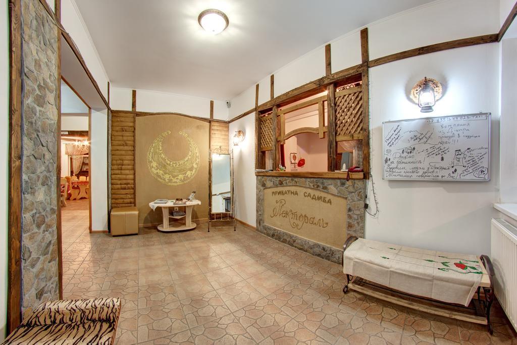 Pektoral Hotel Boekovel Buitenkant foto
